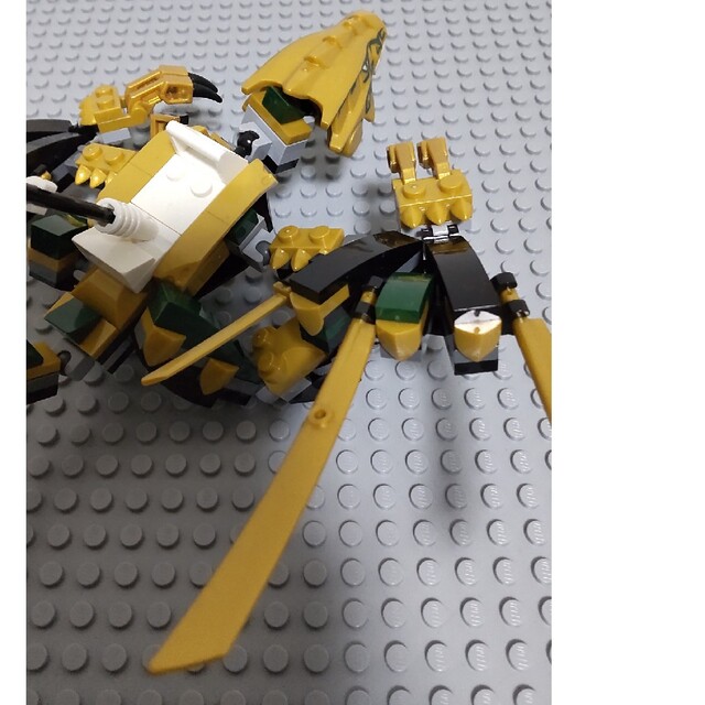 Lego(レゴ)の70666 ゴールデン・ドラゴン　レゴ　ニンジャゴー キッズ/ベビー/マタニティのおもちゃ(知育玩具)の商品写真