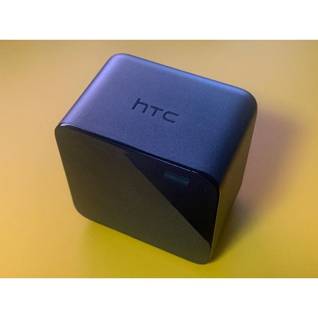 美品 HTC VIVE Base Station 1.0 #A スマホ/家電/カメラのPC/タブレット(PC周辺機器)の商品写真