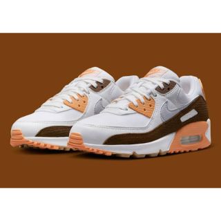 【NIKE】AIR MAX 90 SE ホワイト×ブラウン　コーデュロイ