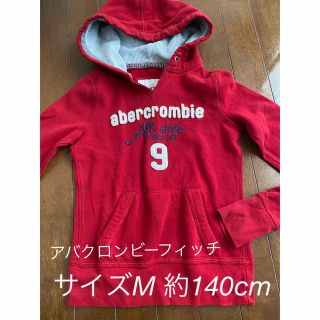 アバクロンビーアンドフィッチ(Abercrombie&Fitch)のアバクロンビーフィッチ　赤トレーナー　サイズM(Tシャツ/カットソー)