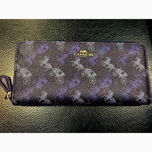 COACH(コーチ)のコーチ coach 長財布 中古品　ホースアンドキャリッジ 馬車柄 レディースのファッション小物(財布)の商品写真