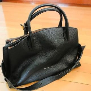 イアクッチ(IACUCCI)のIACUCCI ワンポイント 牛革 シボレザー 2WAY ショルダーバッグ(ショルダーバッグ)