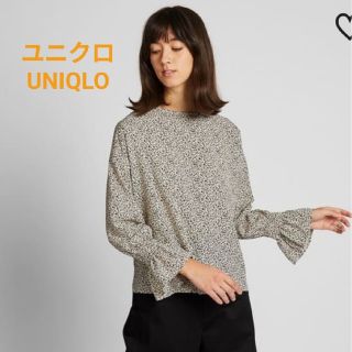 ユニクロ(UNIQLO)の【ユニクロ UNIQLO】ボタニカル柄ベルスリーブシャツブラウス(シャツ/ブラウス(長袖/七分))