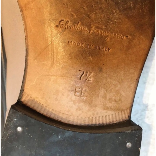 Salvatore Ferragamo(サルヴァトーレフェラガモ)のSalvatore Ferragamo ガンチーニ　靴　25.5㎝　　革靴 メンズの靴/シューズ(ドレス/ビジネス)の商品写真