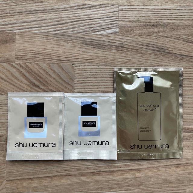 shu uemura(シュウウエムラ)のシュウ ウエムラ アンリミテッドブロック:ブースター サクラ ピンク　サンプル付 コスメ/美容のベースメイク/化粧品(ファンデーション)の商品写真