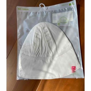 ユニクロ(UNIQLO)のUNIQLO UVカットハット　M/L white ベビーハット(帽子)