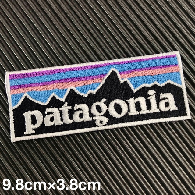 patagonia(パタゴニア)のPATAGONIA フィッツロイロゴ アイロンワッペン 3種セット -C ハンドメイドの素材/材料(各種パーツ)の商品写真