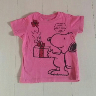 ユニクロ(UNIQLO)の《ユニクロ》UT  Tシャツ　スヌーピー　ピンク　100①(Tシャツ/カットソー)