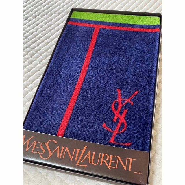 Yves Saint Laurent(イヴサンローラン)の新品　昭和レトロ　ビンテージ　イブサンローラン　スポーツタオル インテリア/住まい/日用品の日用品/生活雑貨/旅行(タオル/バス用品)の商品写真