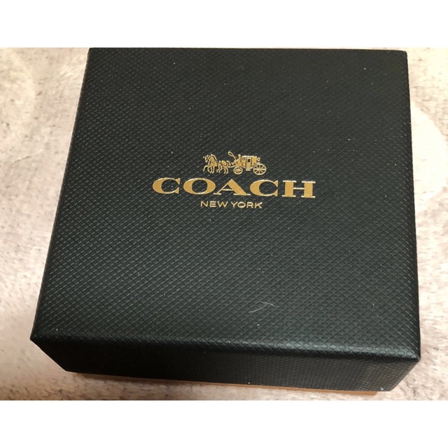 COACH(コーチ)の4/5 /6値下げ【新品•未使用】coach コーチCマークピアス‼️ レディースのアクセサリー(ピアス)の商品写真