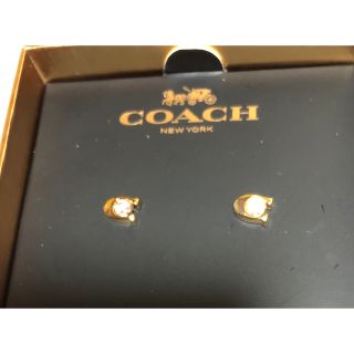 コーチ(COACH)の4/5 /6値下げ【新品•未使用】coach コーチCマークピアス‼️(ピアス)