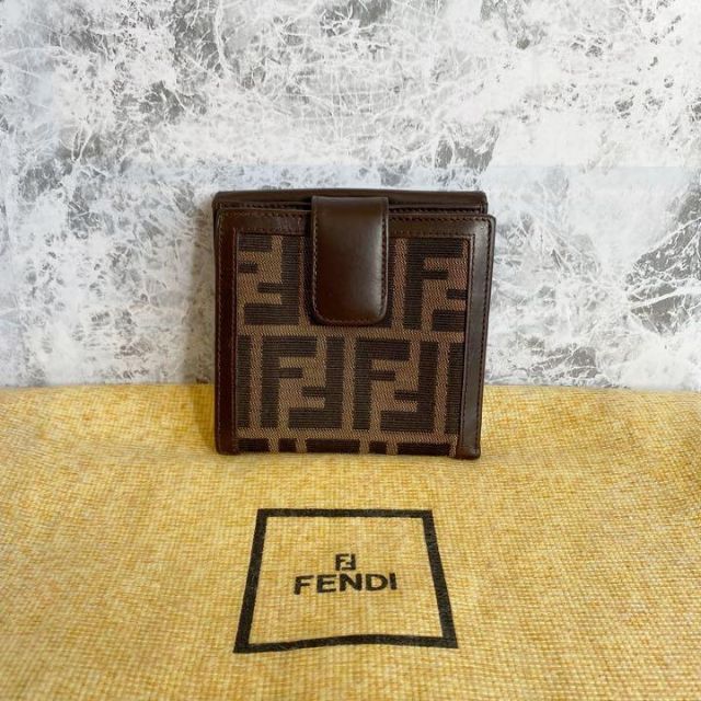 極美品 フェンディ FENDI ズッキーノ 二つ折財布