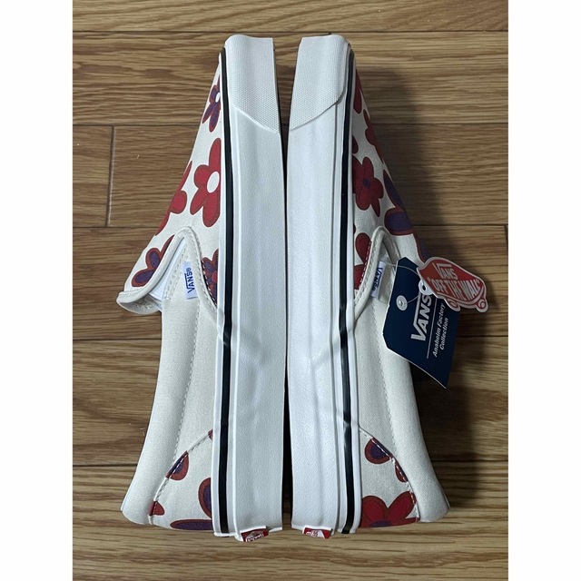 VANS(ヴァンズ)のVANS フラワー flower バンズ クラシックスリッポン 花柄 アナハイム メンズの靴/シューズ(スリッポン/モカシン)の商品写真