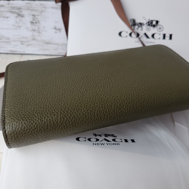 COACH(コーチ)の【新品未使用】COACH コーチ 長財布 レザー カーキ 緑 アーミーグリーン レディースのファッション小物(財布)の商品写真