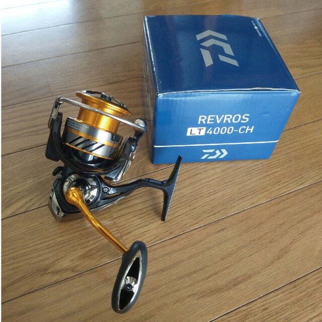 DAIWA REVROS LT 4000-CH