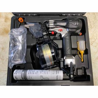 日立 - 新品 日立工機 限定品 高圧ロール釘打機 50mm NV50HR(SGK) 銀鏡
