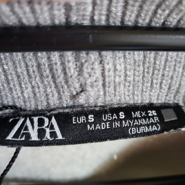 ZARA(ザラ)のzara パーカー 美品 レディースのトップス(パーカー)の商品写真