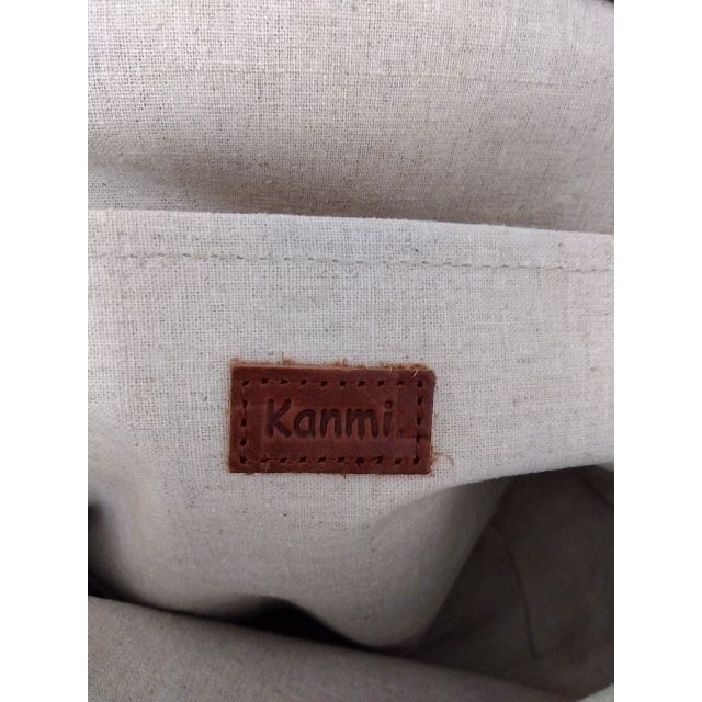 Kanmi.(カンミ)のカンミ　kanmi.  がま口　水玉　ショルダーバッグ　ブラウン　レザー レディースのバッグ(ショルダーバッグ)の商品写真