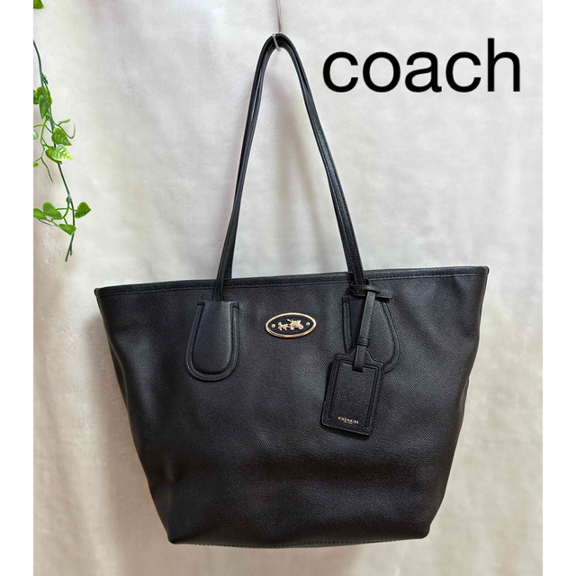 COACH(コーチ)の大幅値下げcoachトートバッグ　ブラックバッグ　通勤通学　ビジネスバッグ　美品 レディースのバッグ(トートバッグ)の商品写真