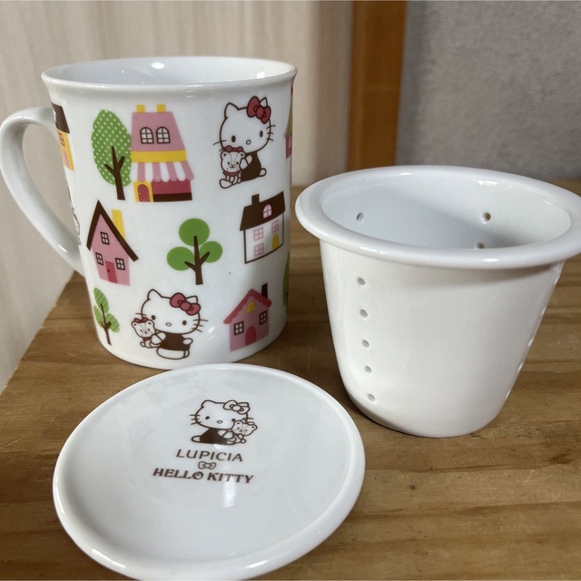 ルピシア　サンリオ　紅茶カップ　茶こし付　蓋付き　マグカップ ハローキティ | フリマアプリ ラクマ