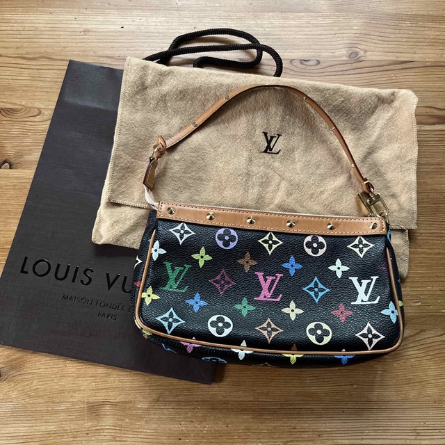 LOUIS VUITTON ルイヴィトン マルチカラー アクセサリーポーチ-