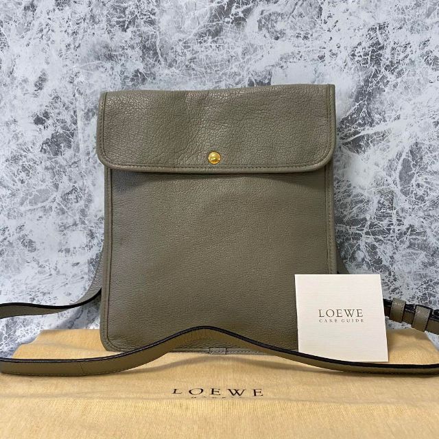 日本激安 LOEWE ロエベ カーフ ショルダーバッグ レザー カーキ