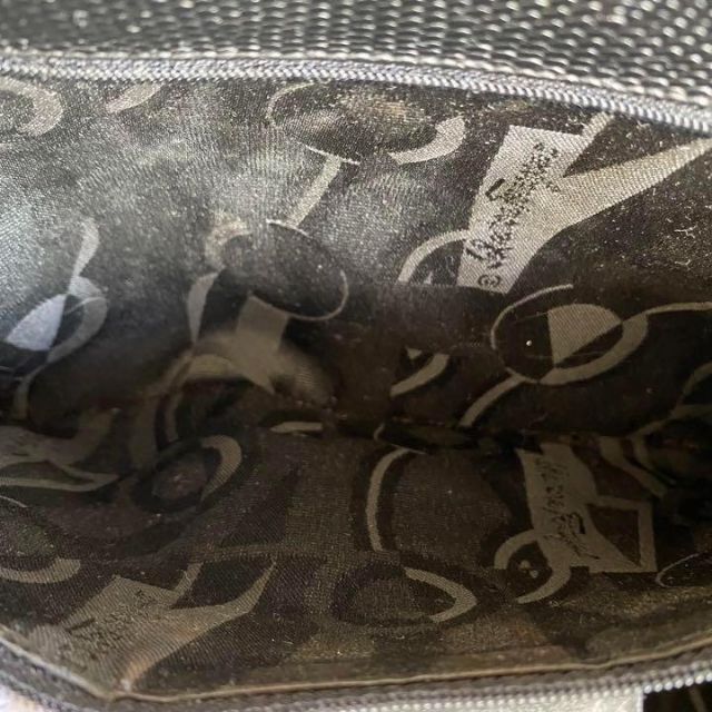 Salvatore Ferragamo(サルヴァトーレフェラガモ)の極美品 サルヴァトーレ フェラガモ ヴァラリボン トートバッグ レザー ブラック レディースのバッグ(トートバッグ)の商品写真