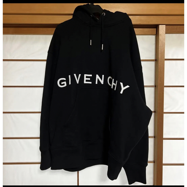 GIVENCHY】ジバンシー パーカー ChitoDog 美品-