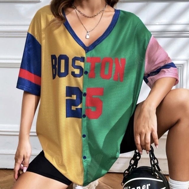 新品 レディースベースボールシャツ 可愛いラスタマルチカラー Sサイズ 送料無料 レディースのトップス(シャツ/ブラウス(半袖/袖なし))の商品写真