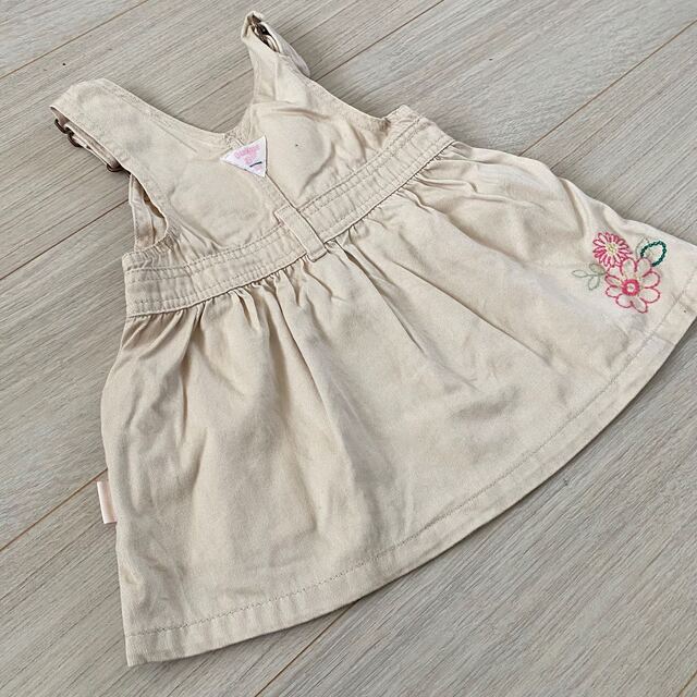 OshKosh(オシュコシュ)のOSHKOSH/お花刺繍ジャンパースカート キッズ/ベビー/マタニティのベビー服(~85cm)(ワンピース)の商品写真