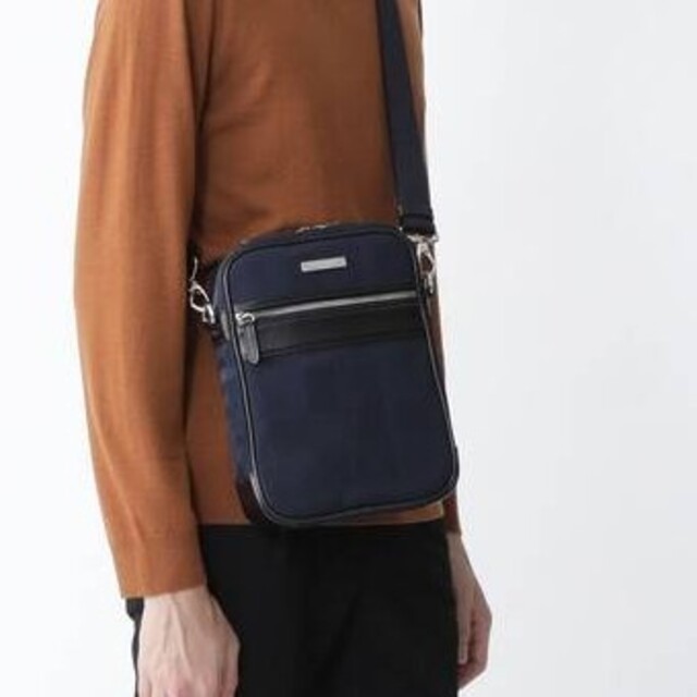 新品】ブラックレーベルクレストブリッジ SCショルダーバッグ 紺