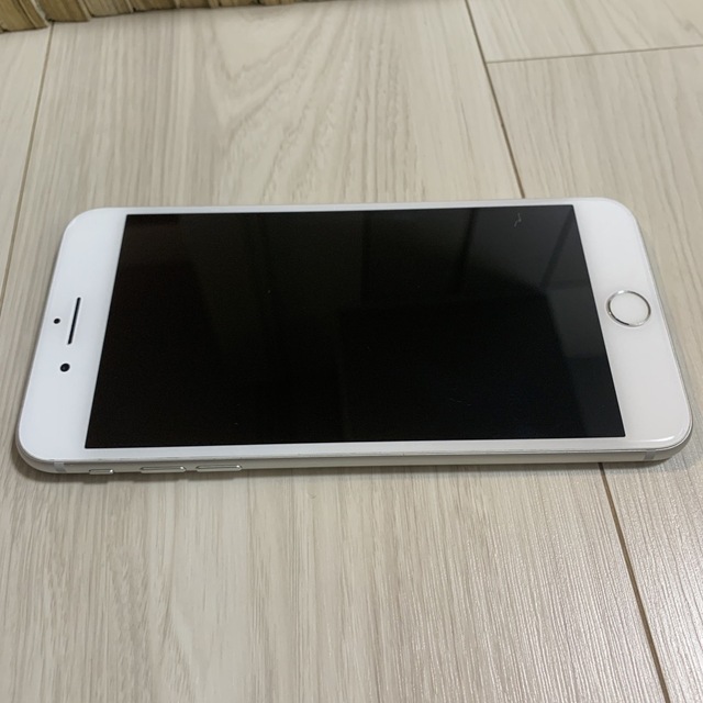 iPhone(アイフォーン)のiPhone 7 plus 128GB SIMフリー スマホ/家電/カメラのスマートフォン/携帯電話(スマートフォン本体)の商品写真