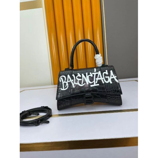 超人気高品質 Balenciaga バレンシアガ グラフィティー アワーグラス