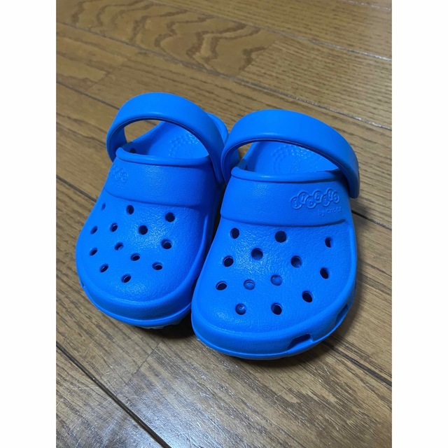 crocs(クロックス)の新品未使用＊クロックス 13cm(C5) クロックス サンダル　crocs キッズ/ベビー/マタニティのベビー靴/シューズ(~14cm)(サンダル)の商品写真