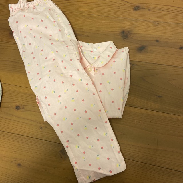 110 パジャマ　薄手 キッズ/ベビー/マタニティのキッズ服女の子用(90cm~)(パジャマ)の商品写真