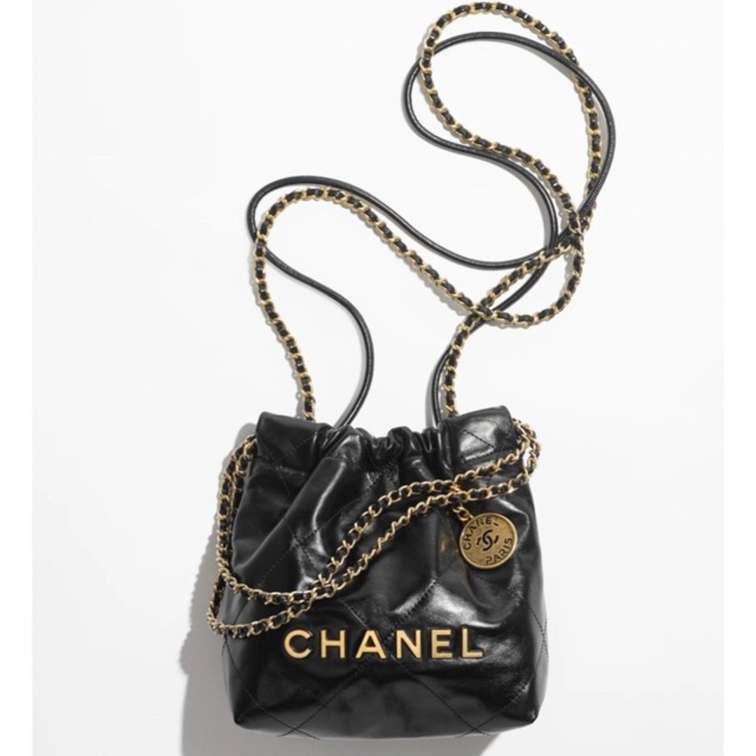 CHANEL(シャネル)のCHANEL22  ミニ　 レディースのバッグ(ショルダーバッグ)の商品写真