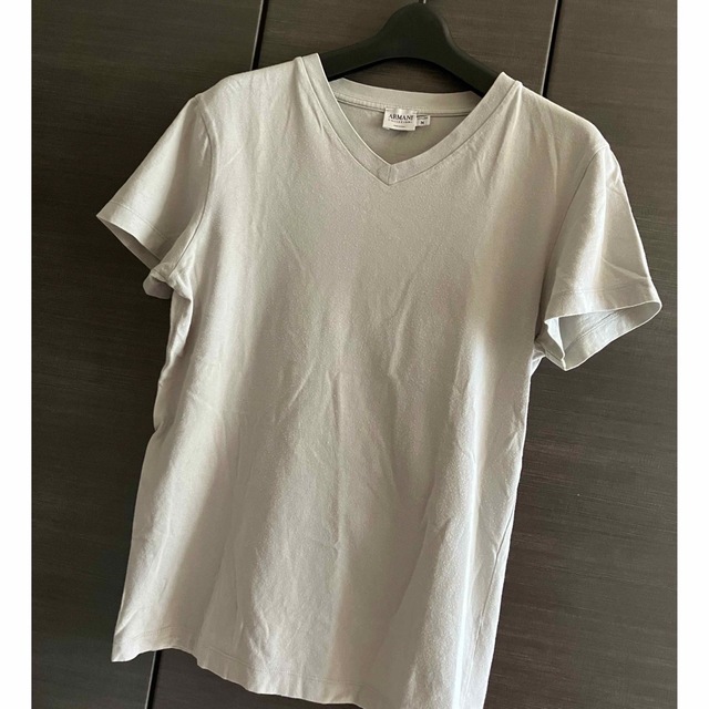 ARMANI COLLEZIONI(アルマーニ コレツィオーニ)のお値下げ⭐️VネックTシャツ✨アルマーニコレッツォーニ✨メンズ メンズのトップス(Tシャツ/カットソー(半袖/袖なし))の商品写真