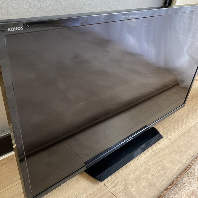 AQUOS(アクオス)のSHARP AQUOS LC-32S5 32インチ スマホ/家電/カメラのテレビ/映像機器(テレビ)の商品写真