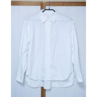 ユニクロ(UNIQLO)の+J UNIQLO × JIL SANDER プラスジェイ　白の長袖シャツ M(シャツ)