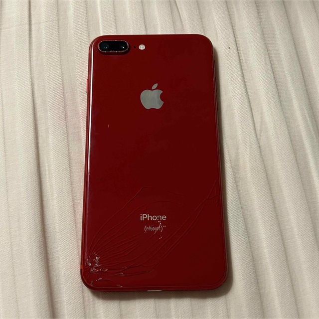 iPhone8plus レッド　赤