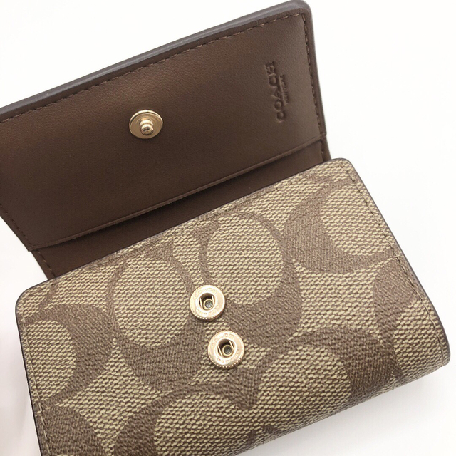 おトク情報がいっぱい! 【COACH☆新品】☆男女兼用☆大人気☆カーキ
