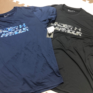 アンダーアーマー(UNDER ARMOUR)のお値下げ‼️アンダーアーマー半袖黒&紺色Tシャツ２点セット(Tシャツ/カットソー(半袖/袖なし))