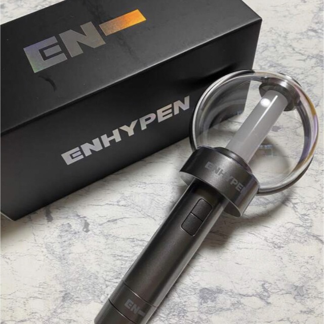 ENHYPEN(エンハイプン)のENHYPEN ペンライト 公式 エンタメ/ホビーのCD(K-POP/アジア)の商品写真