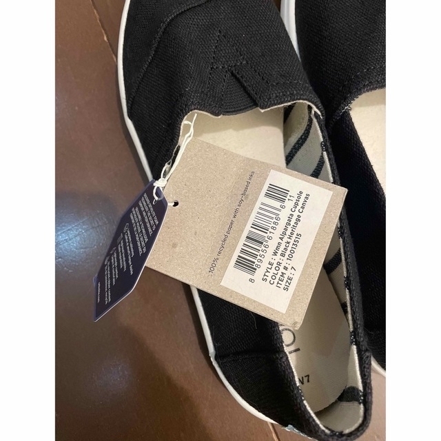 TOMS(トムズ)のTOMS スリッポン/23.5cm(サイズ7) 新品　箱無し レディースの靴/シューズ(スニーカー)の商品写真