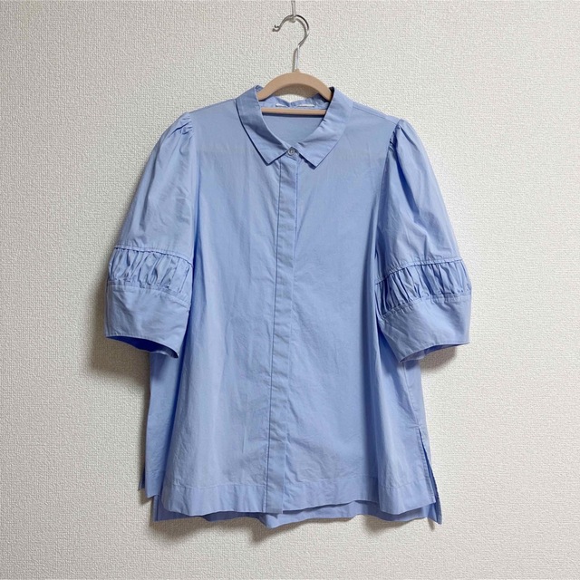 ANAYI(アナイ)のアナイ　ストレッチブロードブラウス　水色 レディースのトップス(シャツ/ブラウス(半袖/袖なし))の商品写真