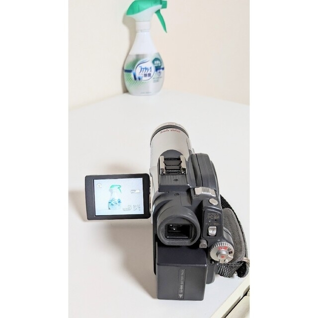 HITACHI DZ-M7000V5 DVDムービーカメラ 動作未確認 ジャンク