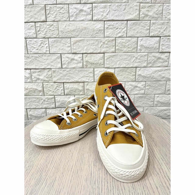 CONVERSE(コンバース)の【新品】コンバーススニーカー（23.5㎝）タグ付き レディースの靴/シューズ(スニーカー)の商品写真