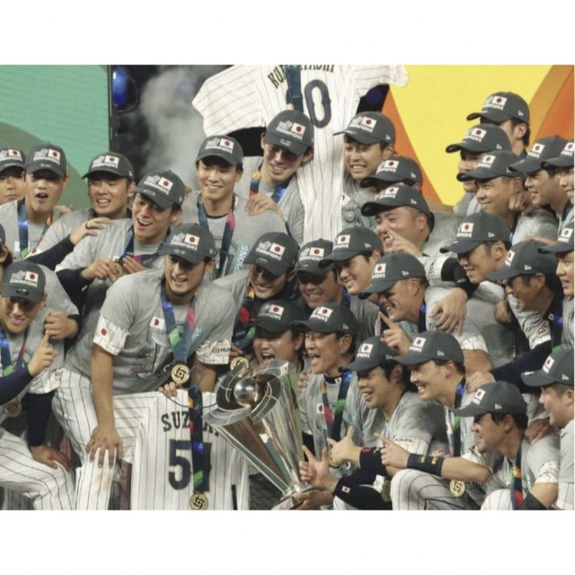 WBC優勝記念限定キャップ(グレー、アジャスタブル)&Tシャツ LARGE