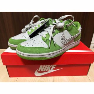 ナイキ(NIKE)のNike Dunk Low Safari Swoosh"Chlorophyll"(スニーカー)