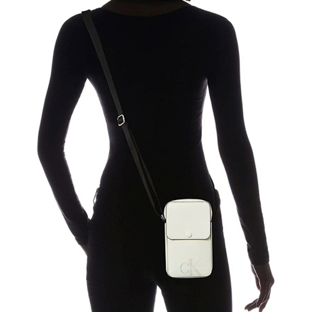 Calvin Klein(カルバンクライン)の大人気商品★Calvin Klein ユニセックスモノグラムロゴミニレザーバッグ メンズのバッグ(ショルダーバッグ)の商品写真